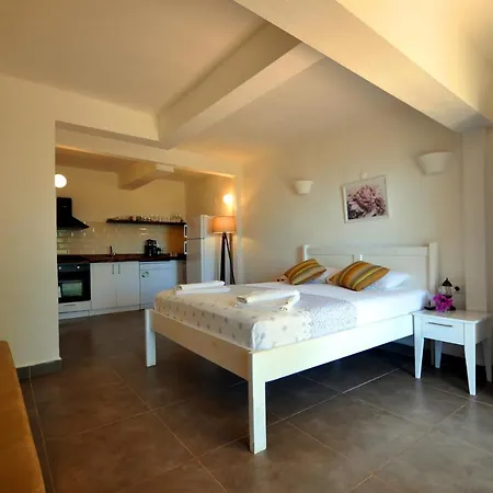 Kaktus Aparthotel 3*