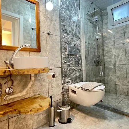 Kaktus Aparthotel 3*