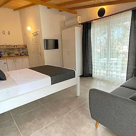 Kaktus Apartahotel 3*